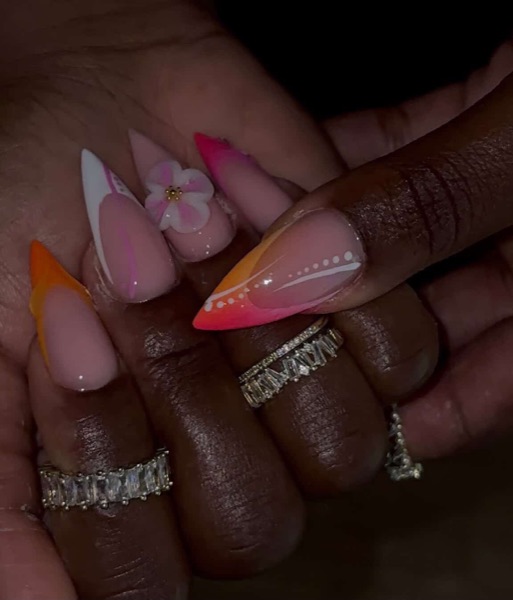 Pose gel rose stiletto – duo de mains